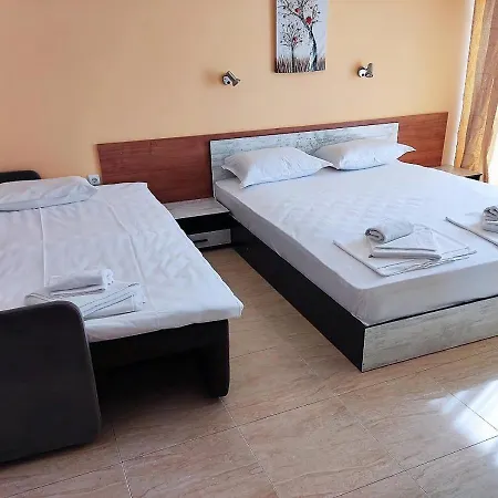 One- Bed Apart For Rent At Sunny Lägenhet *