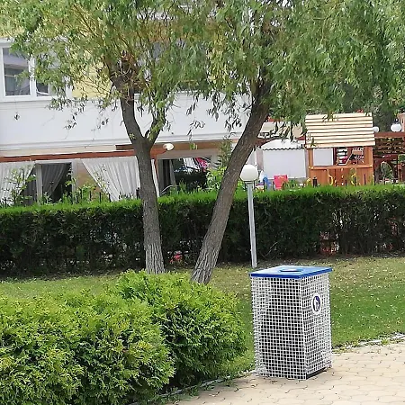 One- Bed Apart For Rent At Sunny Lägenhet Slăntjev Brjag